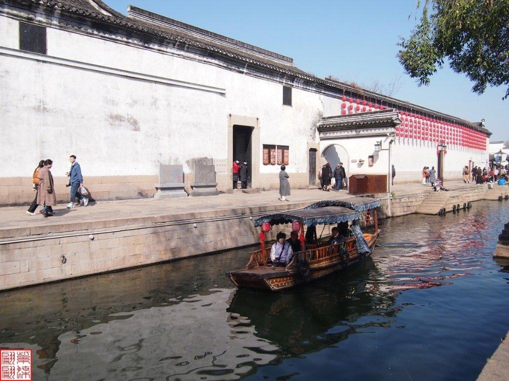 逃离森林边缘